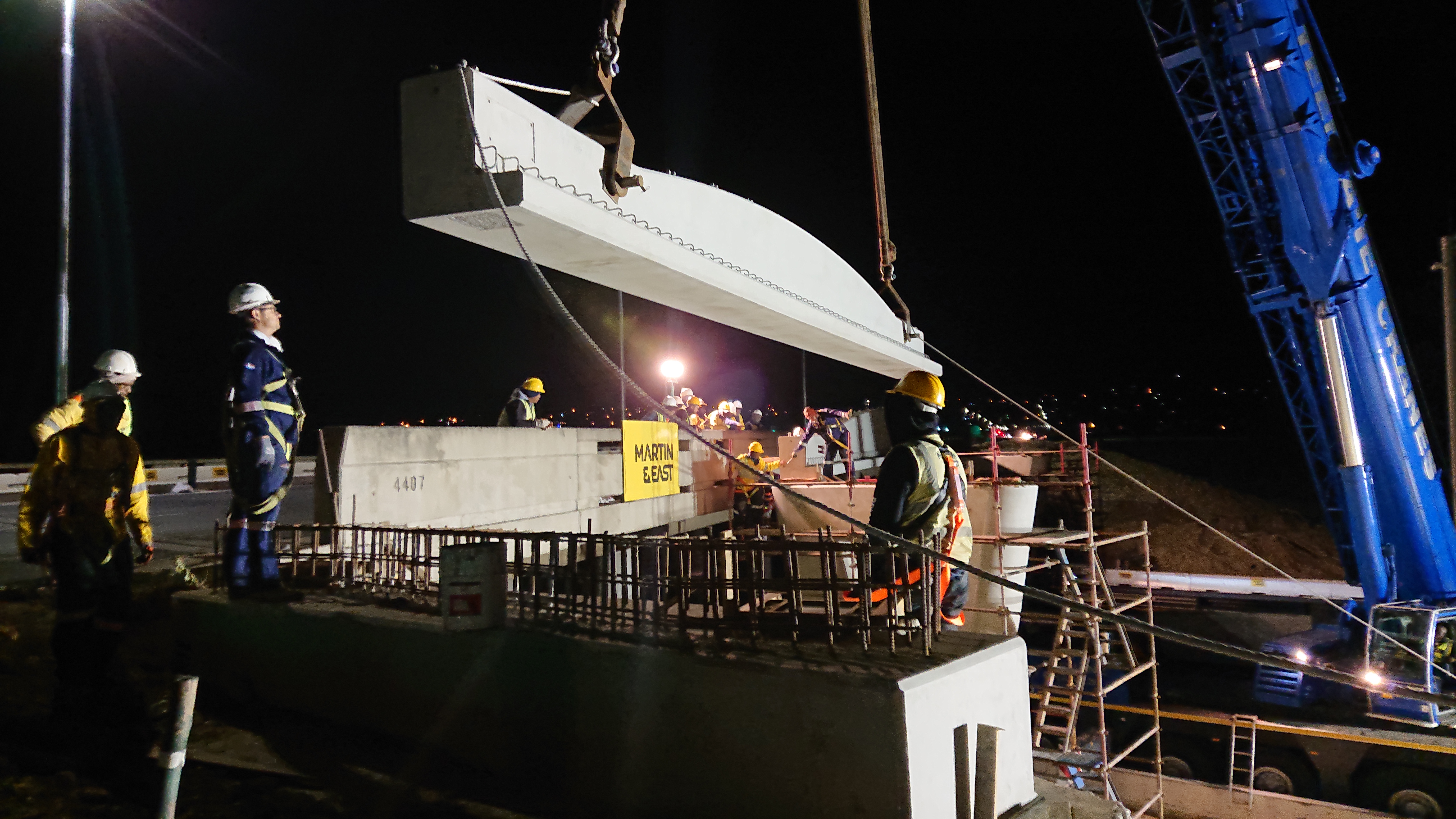 Figure 11: Night launch of precast beams over the N2 (Photo Credit: N De Mink